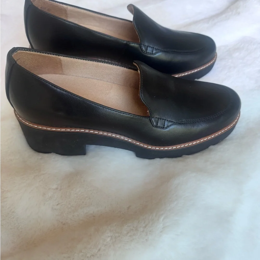 Naturalizer Black Leather Cabernet Loafers Size 10 - Picture 3 of 8